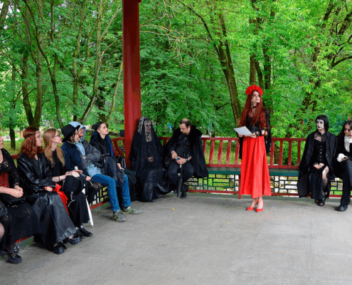 Готический променад